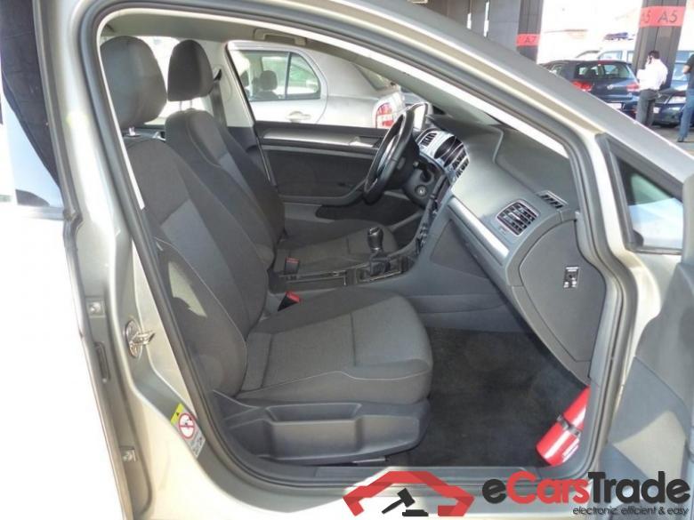 VOLKSWAGEN GOLF 1.6 CR TDi Trendline 105Hp Navi PDC Klima Park Pilot... #6