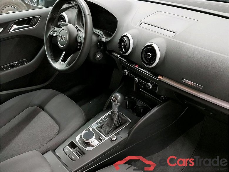 Audi A3 SB 1.6 TDi Xenon Virtual Navi Klima PDC ... #5