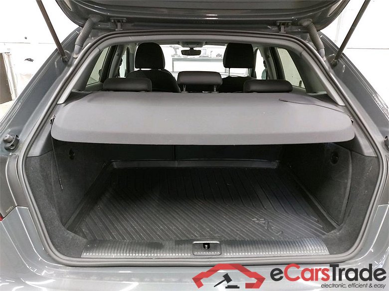 Audi A3 SB 1.6 TDi Xenon Virtual Navi Klima PDC ... #6