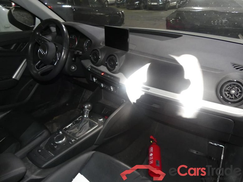 Audi Q2 1.6 TDi Aut. Navi Leather Klima PDC ... #5