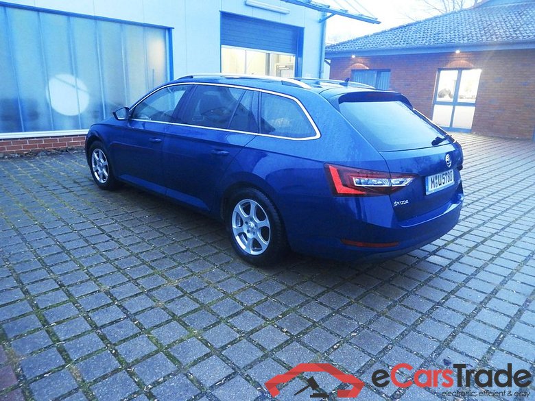 Skoda Superb Wagon ´15 Superb Combi  Style 2.0 TDI  110KW  MT6  E6 #1