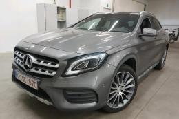 Mercedes GLA 180 d AMG Pano LED-Xenon Command Navi Sport-Leather-Alcantara KeylessGo Klima PDC ...