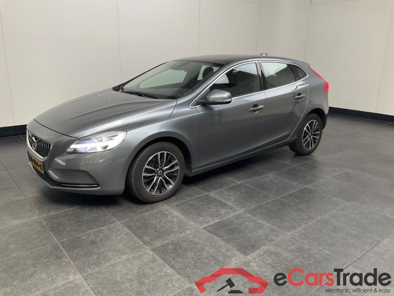 VOLVO V40 2.0 D2 Nordic+ #1