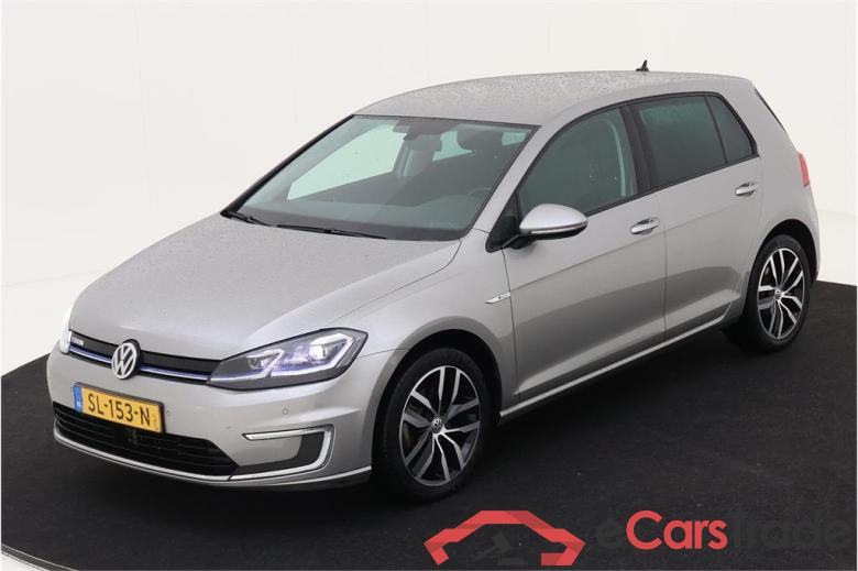 VOLKSWAGEN e-Golf  #1