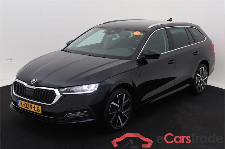 SKODA Octavia Combi 110 kW #1