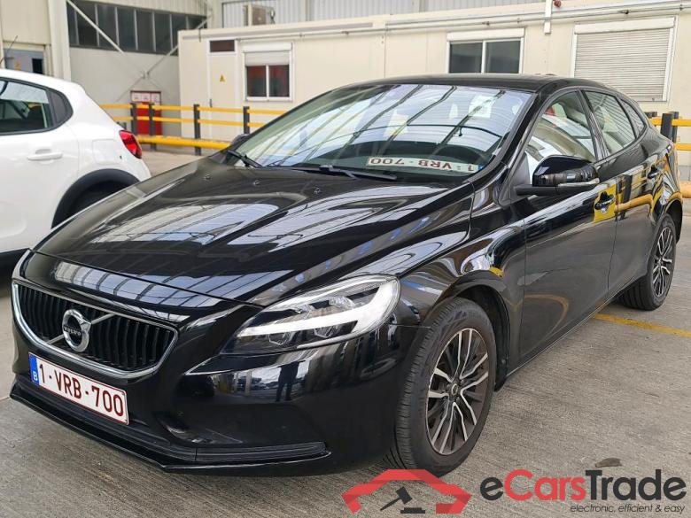 VOLVO V40 DIESEL - 2016 2.0 D2 Black Edition AdBlue (EU6d-TEMP) #1