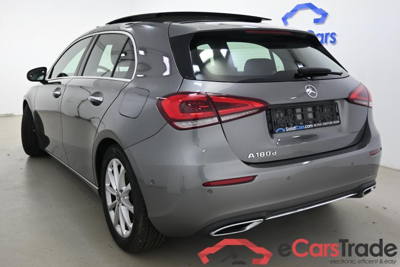 Mercedes A 180 d Aut. Progressive Pano Ambient LED-Multibeam Widescreen Burmester Navi 1/2 Sport-Leather KeylessGo Klima PDC ... #4