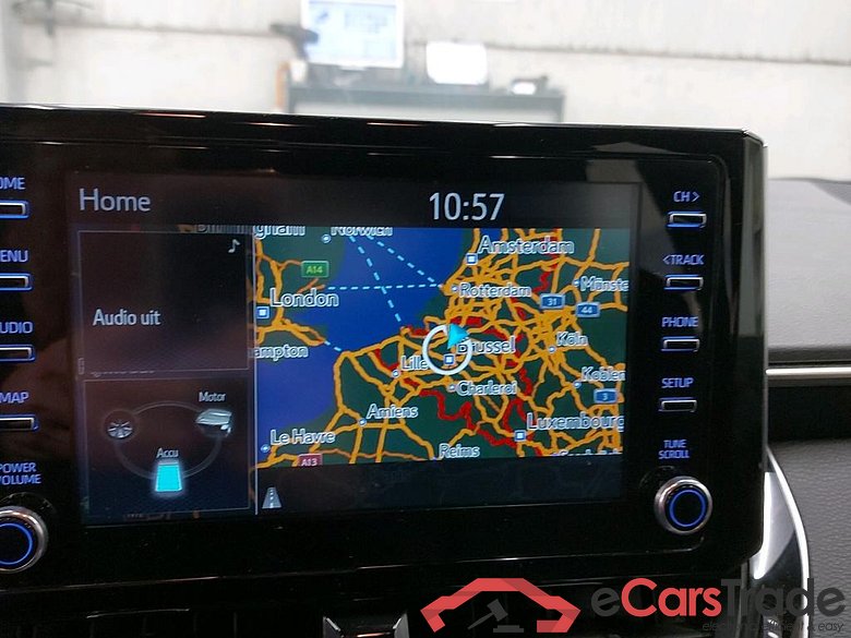 Toyota Corolla 1.8 Hybrid Dynamic Aut. Navi KeylessGo Klima PDC ... #4