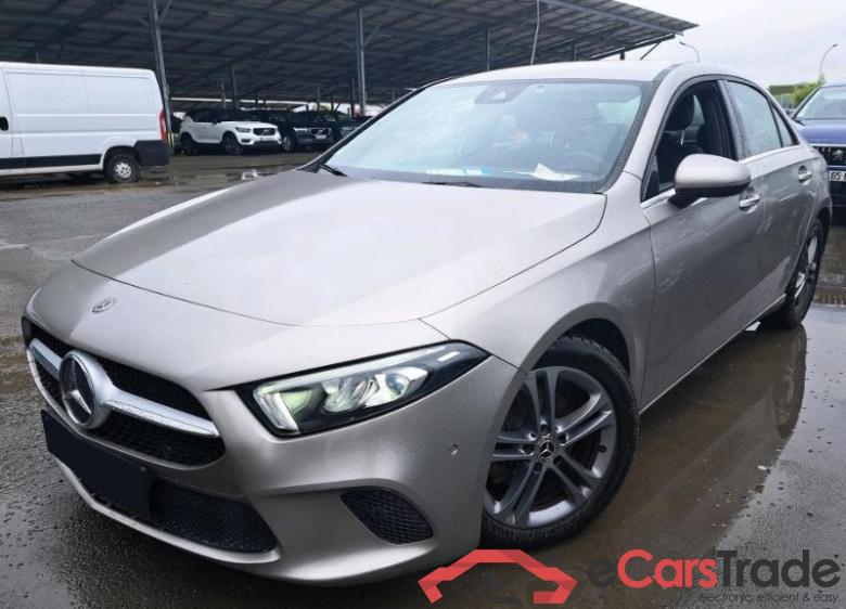 Mercedes A 180 D Aut. LED-Xenon Widescreen Navi 1/2 Sport-Leather KeylessGo Klima PDC ... #1