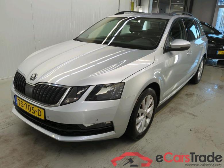 SKODA OCTAVIA COMBI 1.6 TDI Grt Amb. Bns #1