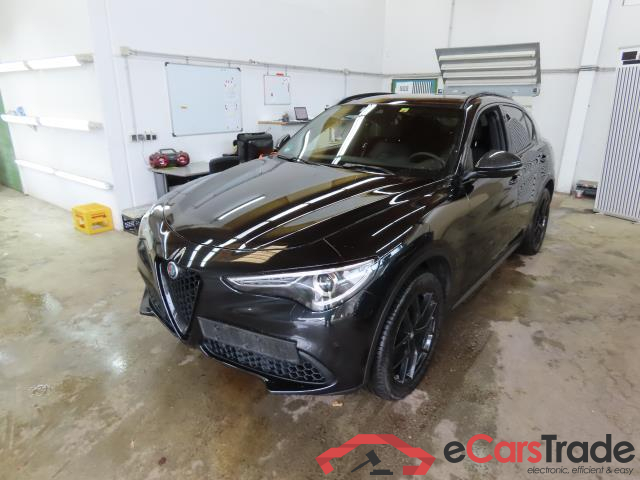 Stelvio  B-Tech Q4 2.0  206KW  AT8  E6dT