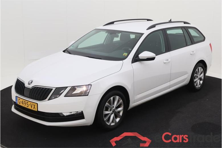 SKODA Octavia Combi 110 kW #1
