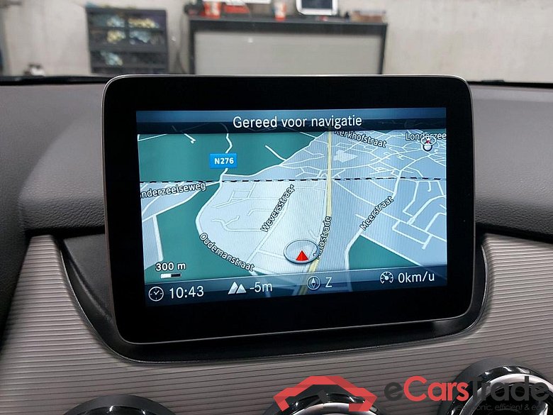 Mercedes B 180 d Style LED-Xenon Sport-Leather Navi-Pro Camera KeylessGo Klima PDC ... #4