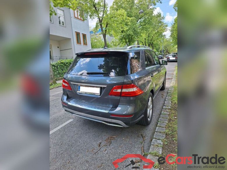 Mercedes_benz ML 350 CDI BlueTec (166.024) ML 350 CDI BlueTec #1