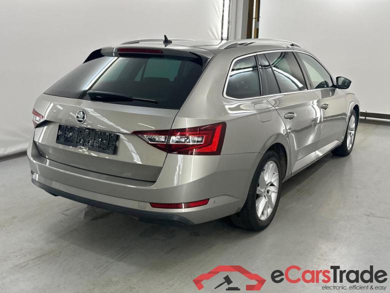 SKODA SUPERB COMBI DIESEL - 2015 2.0 CR TDi Corporate Plus Edition DSG Style Premium Confort #2