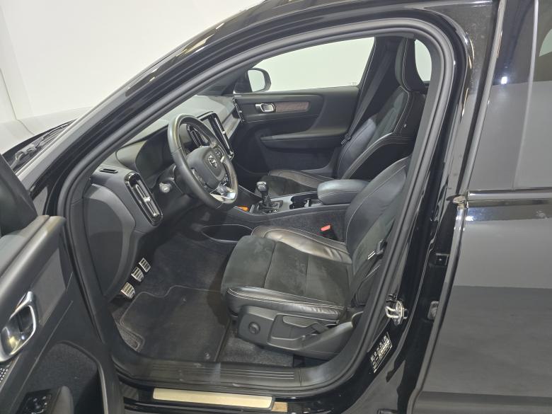 Volvo XC40 1.5 T2 R-Design LED-Xenon Virtual Navi Sport-Leather KeylessGo Klima PDC ... #5