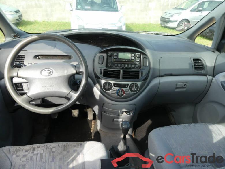 Toyota 2.4 Linea Sol / Executive Previa #5