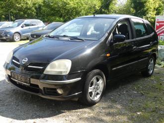 Nissan Almera Tino