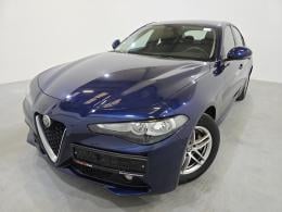 Alfa Romeo Giulia 2.2 JTDm Aut. Navi KeylessGo Camera Klima PDC ...