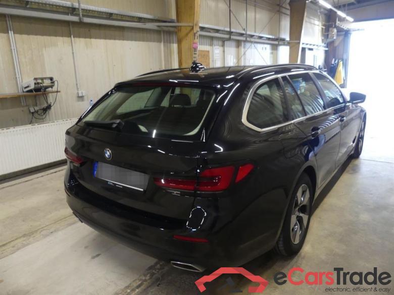 BMW 5-Serie Touring ´16 Baureihe 5 Touring 520 d 2.0 140KW AT8 E6d #4