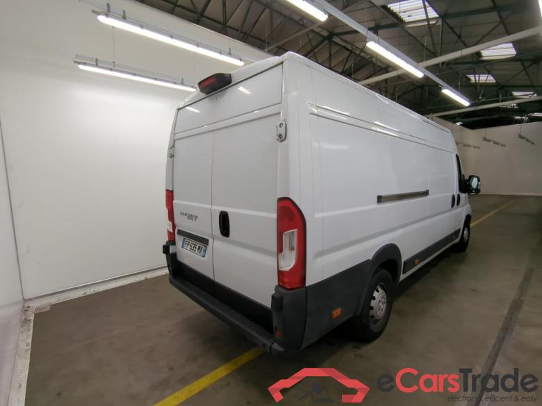 Fiat Maxi 3.5 XL H2 2.3 Mjet 140 Pack Pro Nav FIAT Ducato / 2014 / 4P / Fourgon tôlé Maxi 3.5 XL H2 2.3 Mjet 140 Pack Pro Nav #3