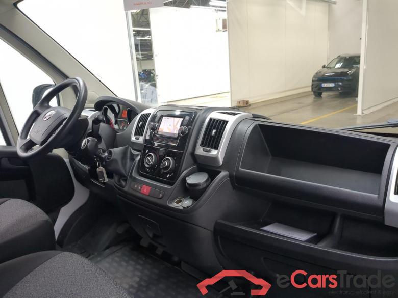 Fiat Maxi 3.5 XL H2 2.3 Mjet 140 Pack Pro Nav FIAT Ducato / 2014 / 4P / Fourgon tôlé Maxi 3.5 XL H2 2.3 Mjet 140 Pack Pro Nav #5