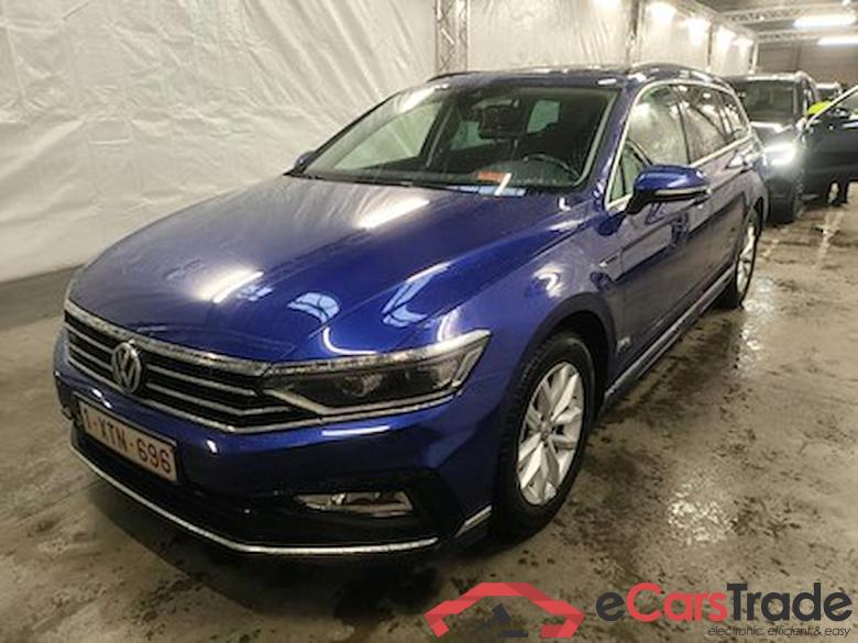 VOLKSWAGEN PASSAT VARIANT DIESEL - 2019 1.6 TDi SCR Style Business DSG R-Line Exterior Adventure #1