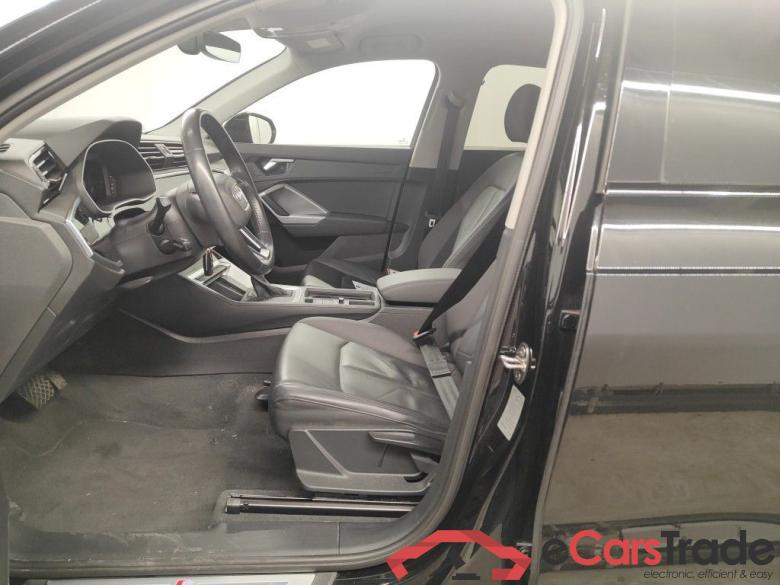 Audi Q3 35 TFSI S tronic S line 5d #6