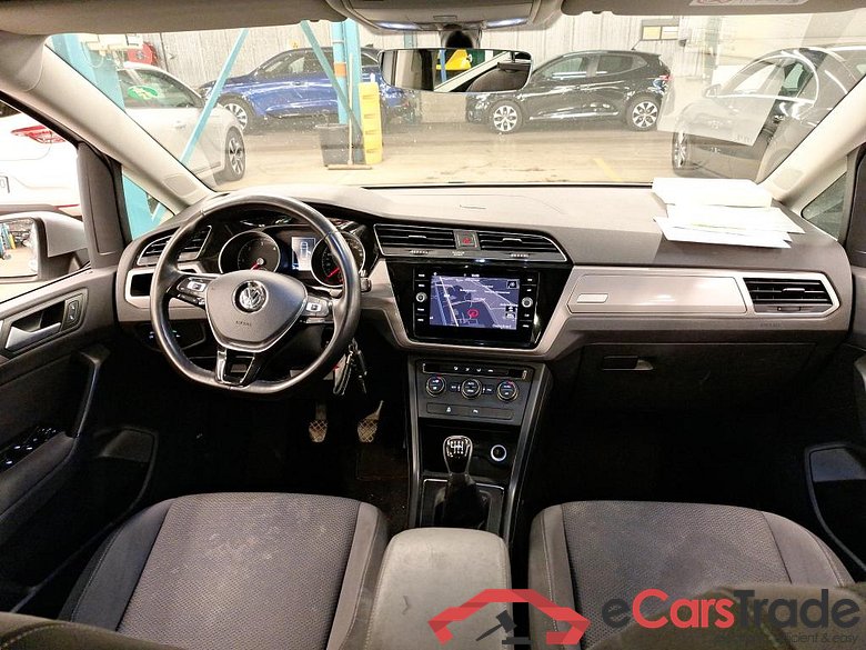 Volkswagen Touran 2.0 TDI Trendline 7PL Pano Navi Klima PDC ... #4