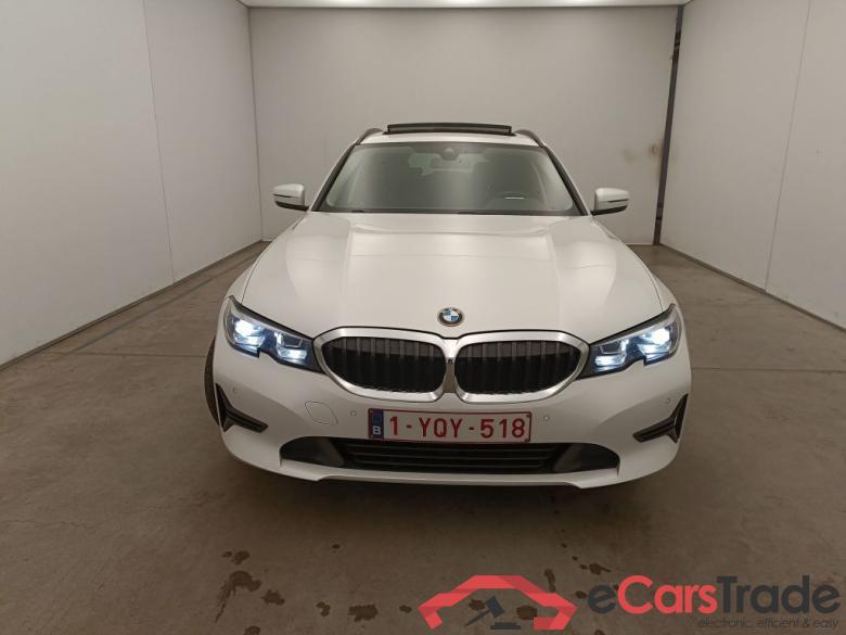 BMW 3 Reeks Touring 318dA (110 kW) 5d #1
