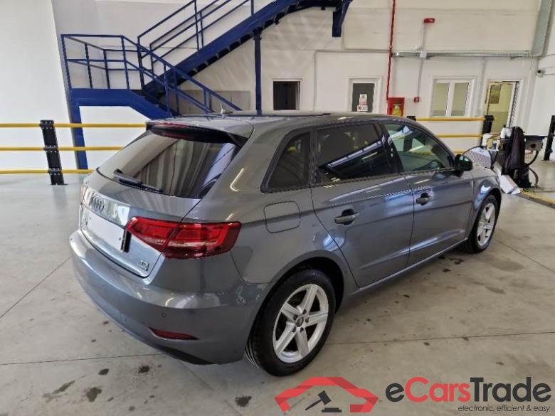 Audi 118 AUDI A3 / 2016 / 5P / BERLINA 2.0 TDI 135KW QUATTRO S TR. BUSINESS SB #2