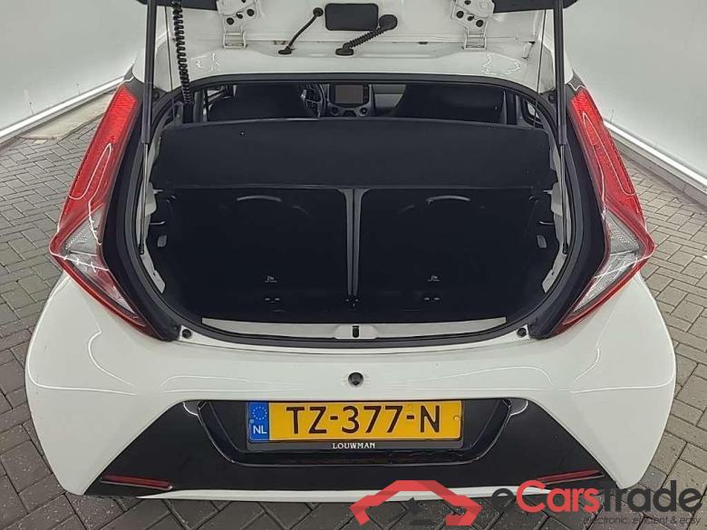TOYOTA Aygo 1.0 VVT-i x-play 5D 53kW #5