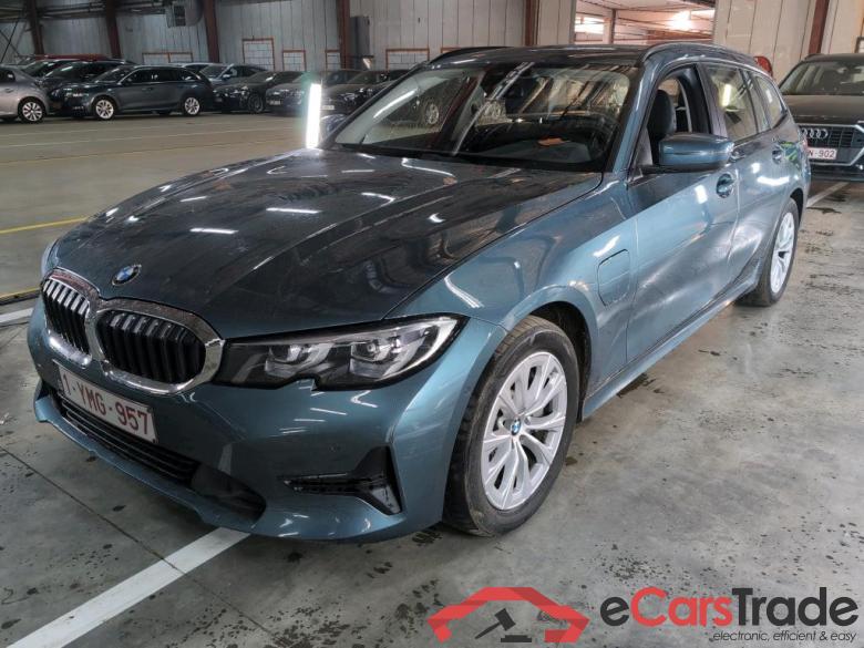 BMW 3 TOURING - 2019 330eA PHEV Business Plus #1