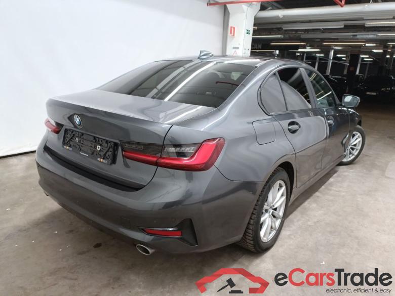 BMW 3 Reeks Berline 318dA (100 kW) 4d #5