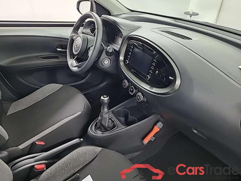 TOYOTA Aygo X 1.0 VVT-I MT play 5D 53kW #6