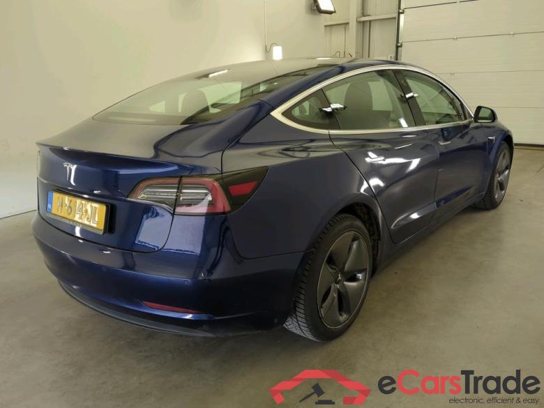 Tesla Model 3 '18 BEV Tesla Model 3 Standard Range Plus RWD 4d #2