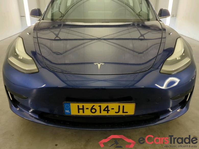 Tesla Model 3 '18 BEV Tesla Model 3 Standard Range Plus RWD 4d #5