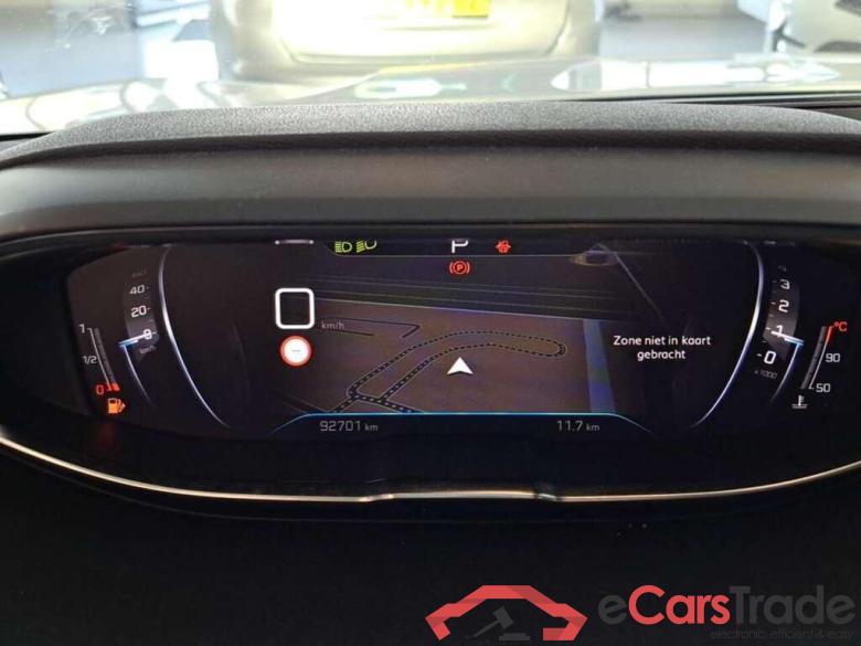 PEUGEOT 3008 1.2 PureT.BL Allure #4
