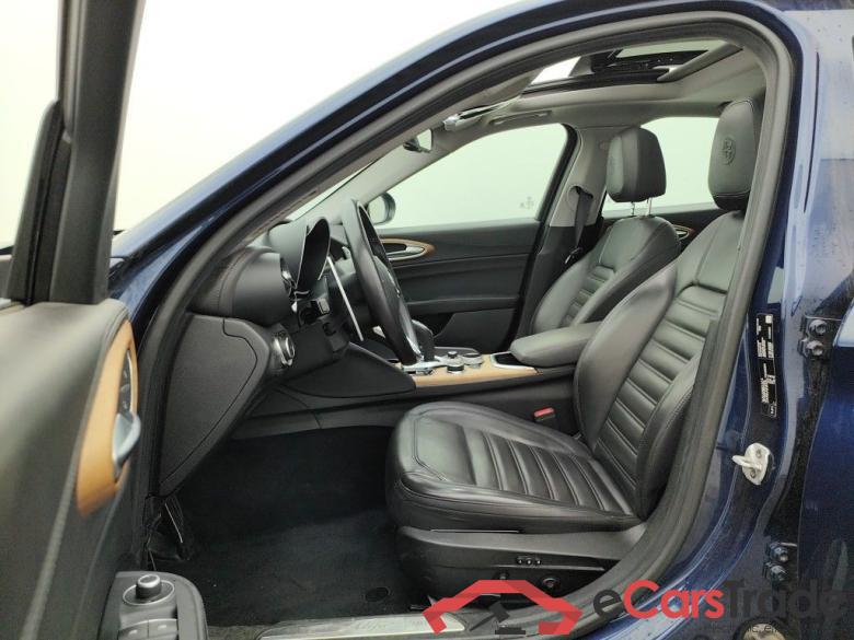 Alfa Romeo Giulia 2.2 D 190 Atx Rwd TI AUTO 4d #6