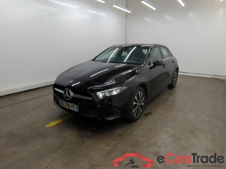 Mercedes A 250 e Business Line 8G-DCT MERCEDES-BENZ Classe A Compact / 2018 / 5P / Berline A 250 e Business Line 8G-DCT #1
