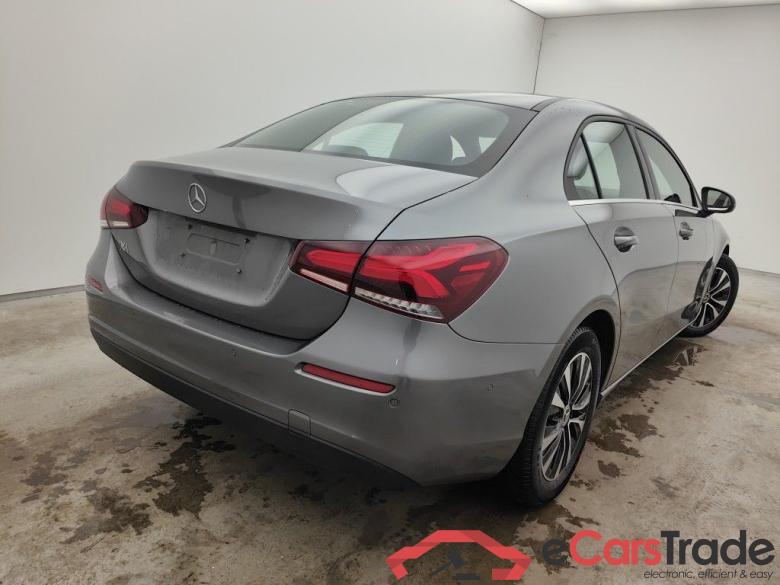 Mercedes-Benz A-Klasse Limousine A 180d Business Solution Aut. 4d #5