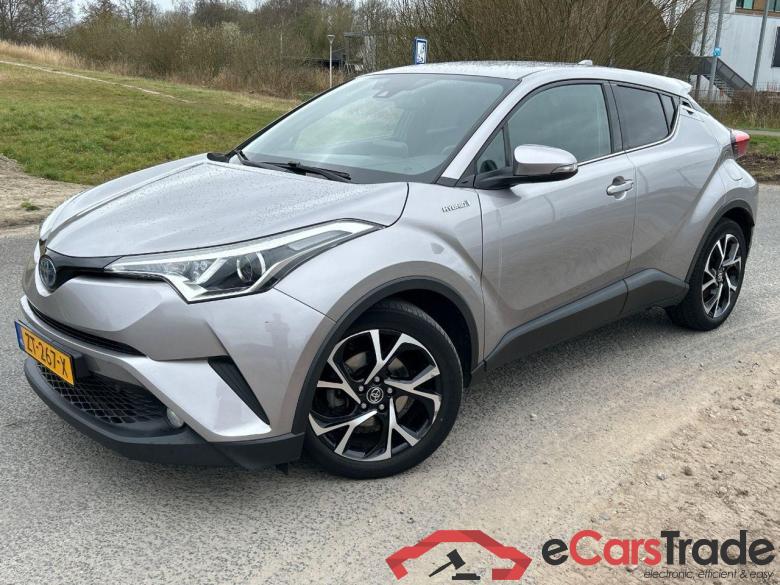 TOYOTA C-HR 1.8 Hybrid Dynamic #1