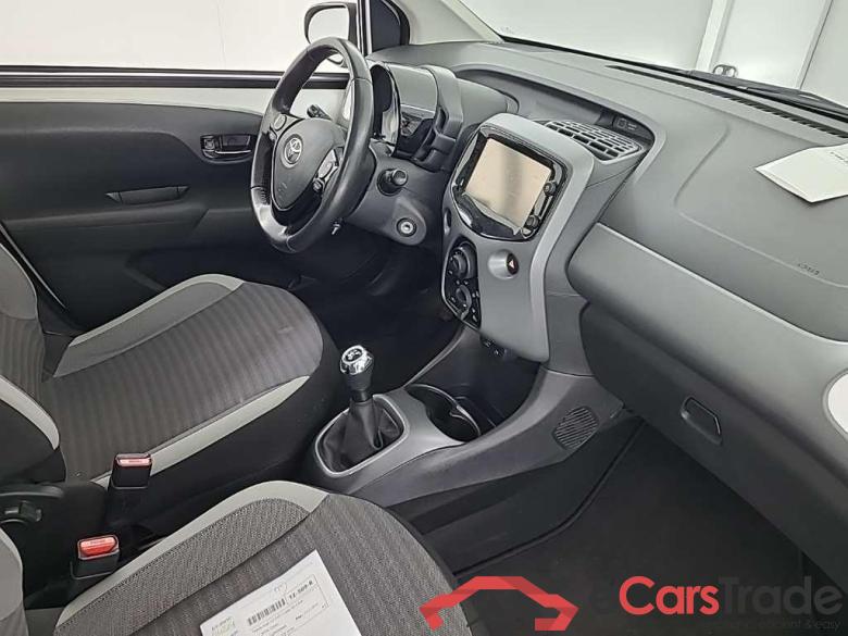 TOYOTA Aygo 1.0 VVT-i x-play 5D 53kW #6