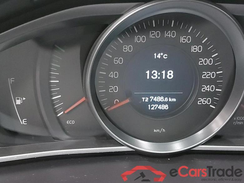 VOLVO - VOL V40 D2 120PK Black Edition Pack Winter & Park Assist #5