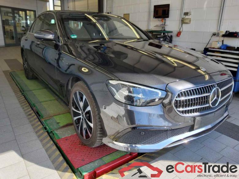 Mercedes-Benz E -Klasse Lim. (BM 213)(08.2016->) DE - Lim4 E 300 de EU6d, de Avantgarde 4Matic (EURO 6d), (Facelift) 2020 - 2023 #2