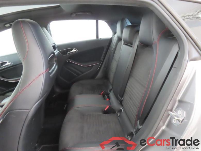 MERCEDES-BENZ CLA Shooting Brake 180 Bus. Sol. AMG #6