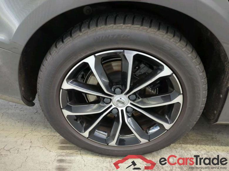 VOLVO V60 2.0 B3 Momentum #6