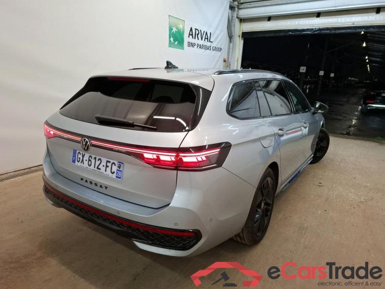 Volkswagen 2.0 TDI 150 SCR DSG7 SW R LINE Passat Variant 2.0 TDI 110 kW R-line TDI 150CV BVA7 6E #3