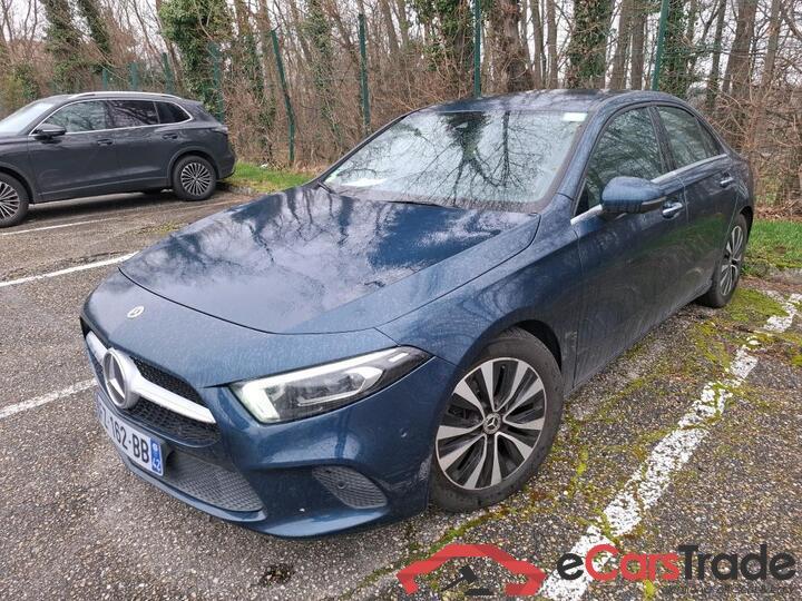 Mercedes A 200d Limousine Aut. LED-Multibeam Widescreen Navi Ambient 1/2 Sport-Leather KeylessGo Camera Klima PDC ... #1