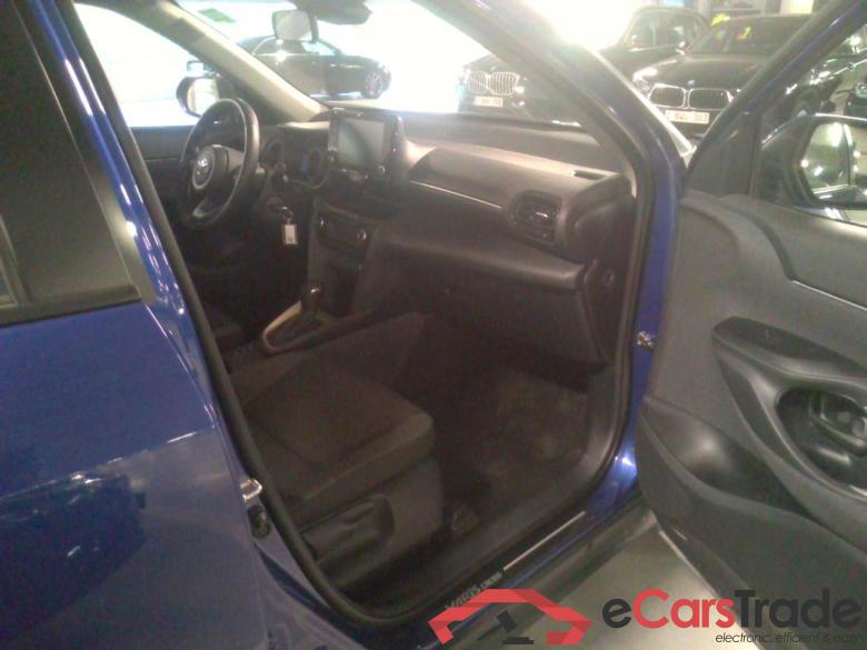 Yaris Cross 1,5 HEV 2WD Dynamic #5